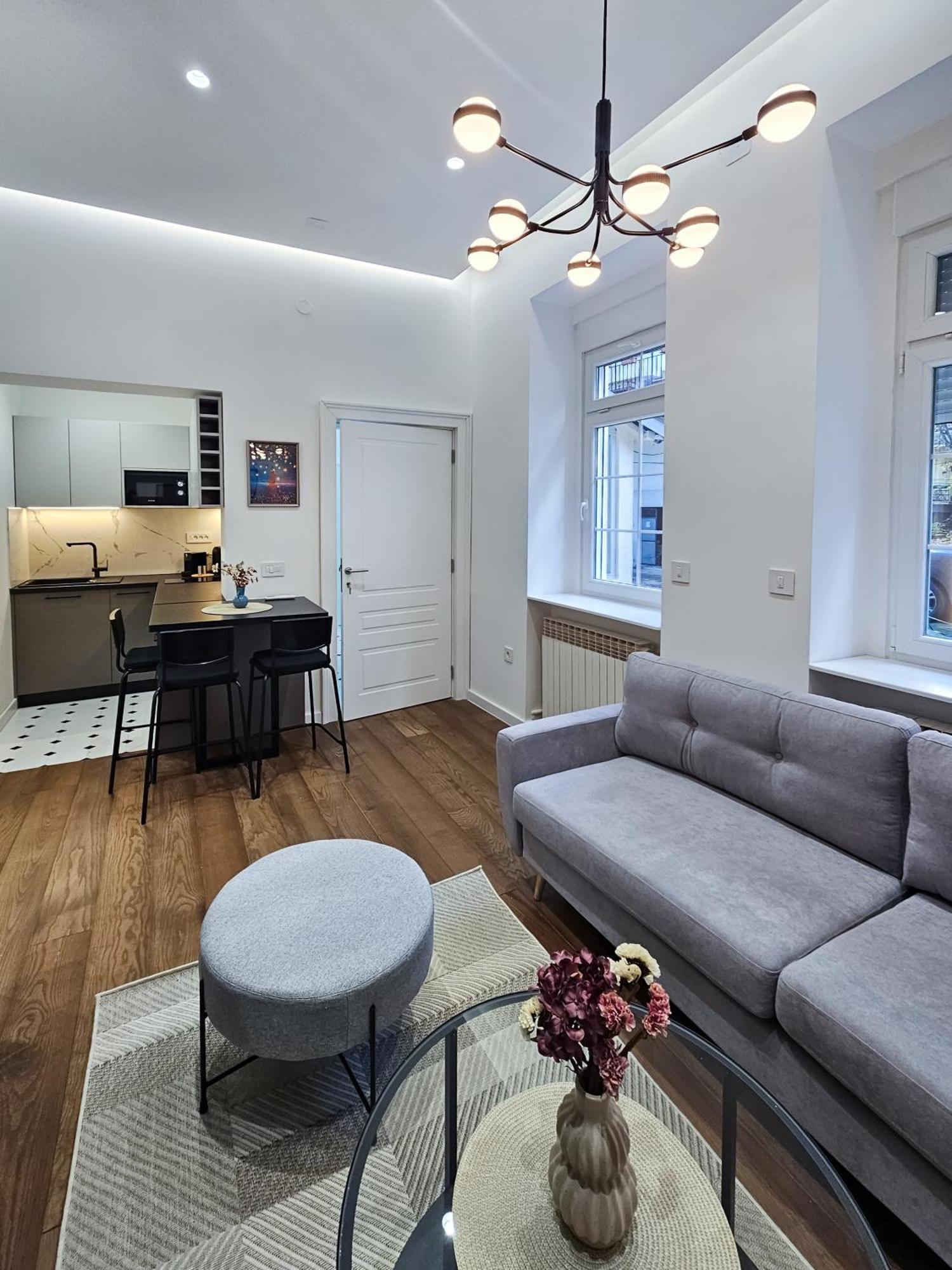 Central Life Belgrado Exterior foto