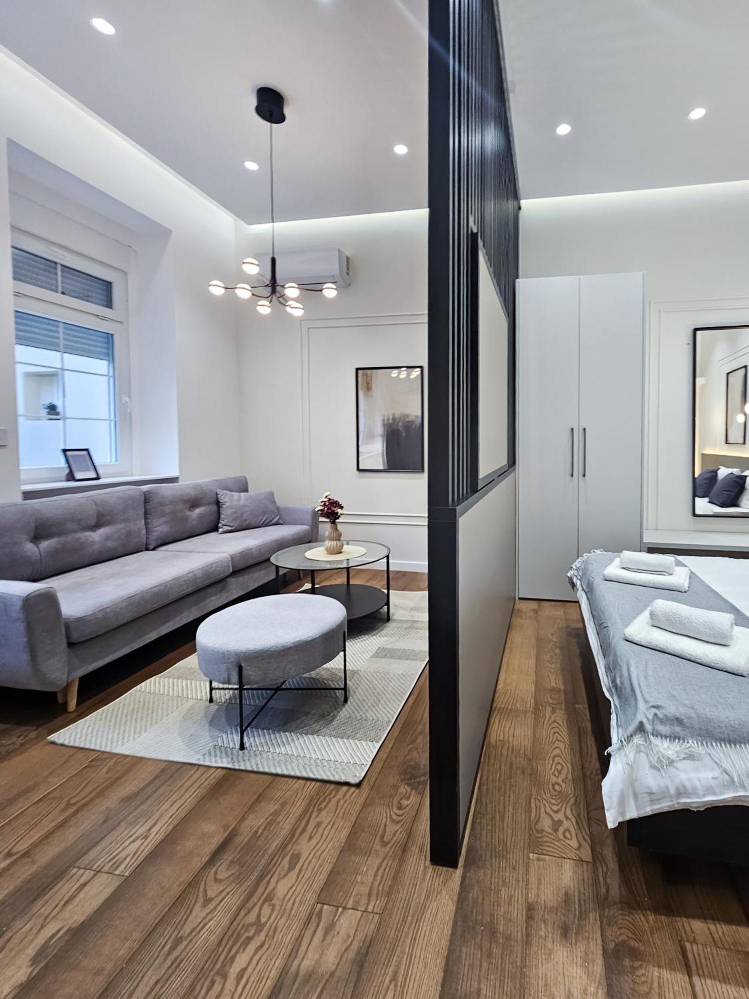 Central Life Belgrado Exterior foto